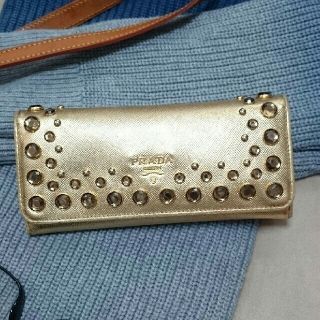 プラダ(PRADA)のPRADA   長財布   ゴールド(財布)