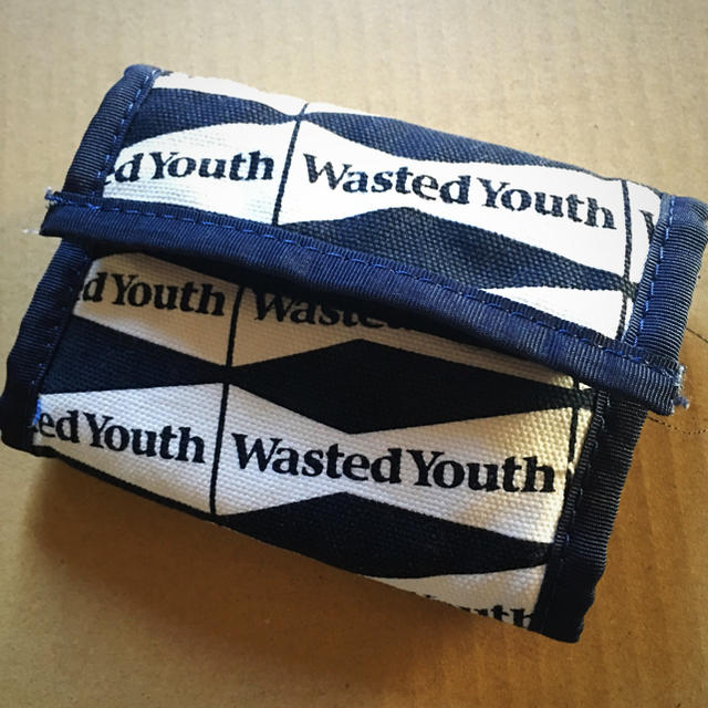 BEAMS(ビームス)の FABRICK × Wasted Youth 財布 wallet メンズのファッション小物(折り財布)の商品写真