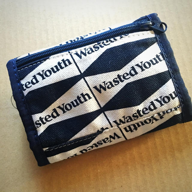 BEAMS(ビームス)の FABRICK × Wasted Youth 財布 wallet メンズのファッション小物(折り財布)の商品写真