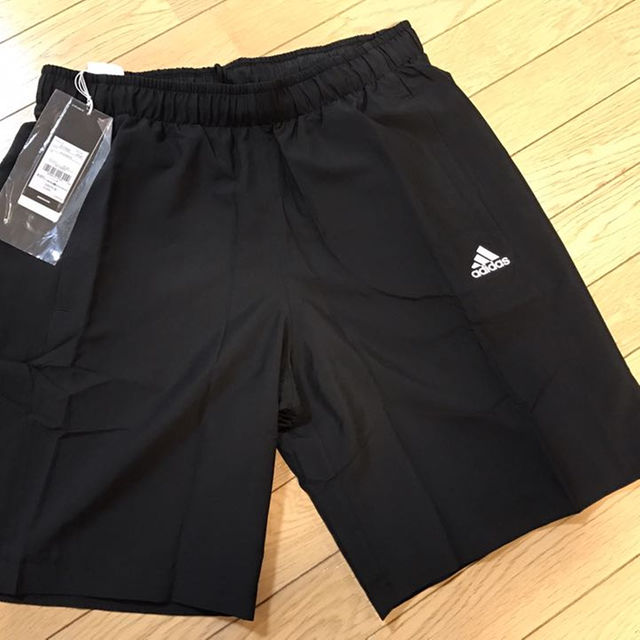 adidas(アディダス)のadidas アディダス ショートパンツ ハーフパンツ 新品未使用 xo 黒色 メンズのパンツ(ショートパンツ)の商品写真