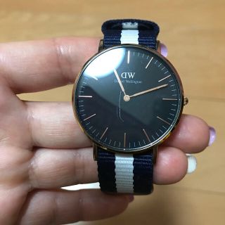 ダニエルウェリントン(Daniel Wellington)の期間限定値下げ中!!ダニエル･ウェリントン ブラックフェイス腕時計(腕時計)