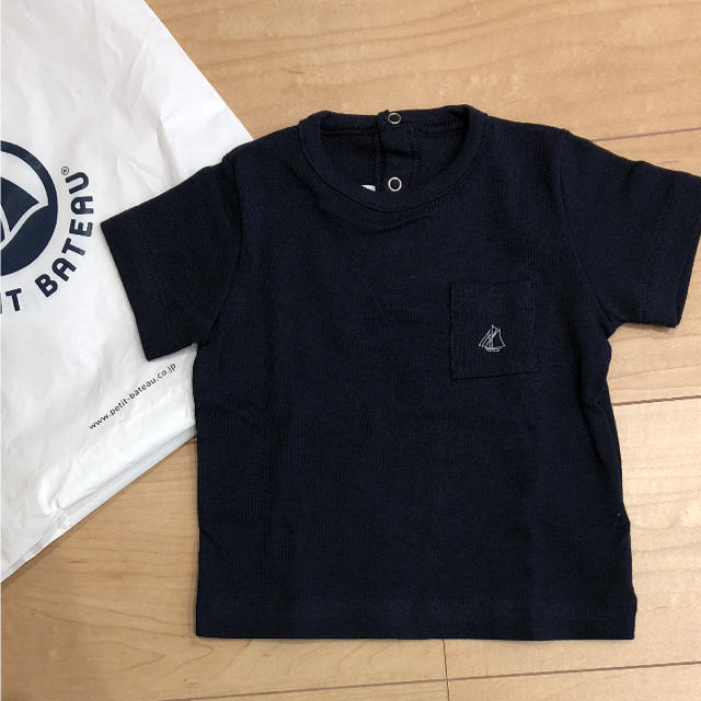 PETIT BATEAU(プチバトー)のmai様専用【新品】プチバトー Tシャツ 12m キッズ/ベビー/マタニティのベビー服(~85cm)(Ｔシャツ)の商品写真