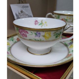 ノリタケ(Noritake)のたろママ様専用。未使用ノリタケボーンチャイナのカップ&ソーサー２客セット(グラス/カップ)