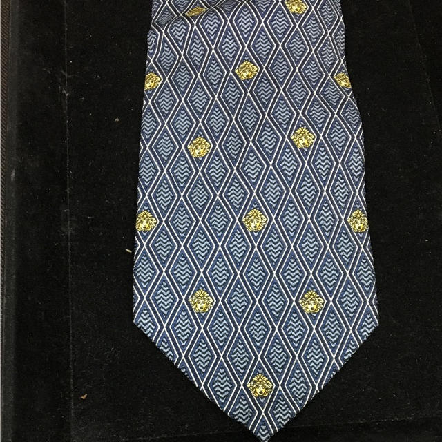 VERSACE(ヴェルサーチ)のヴェルサーチのネクタイNo.102 メンズのファッション小物(ネクタイ)の商品写真