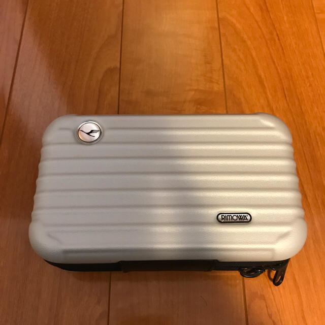 RIMOWA(リモワ)の非売品 リモワ × ルフトハンザ アメニティ ポーチ インテリア/住まい/日用品の日用品/生活雑貨/旅行(旅行用品)の商品写真