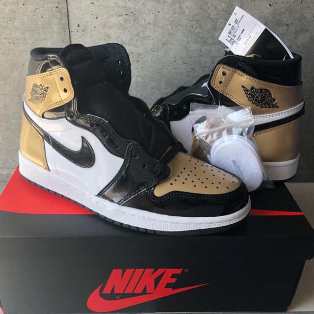 NIKE(ナイキ)のNike Air Jordan 1 Retro High OG GOLD TOE メンズの靴/シューズ(スニーカー)の商品写真