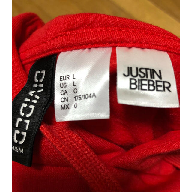 H&M(エイチアンドエム)のJustinBieber ジャスティン   ショート丈  パーカー レディースのトップス(パーカー)の商品写真