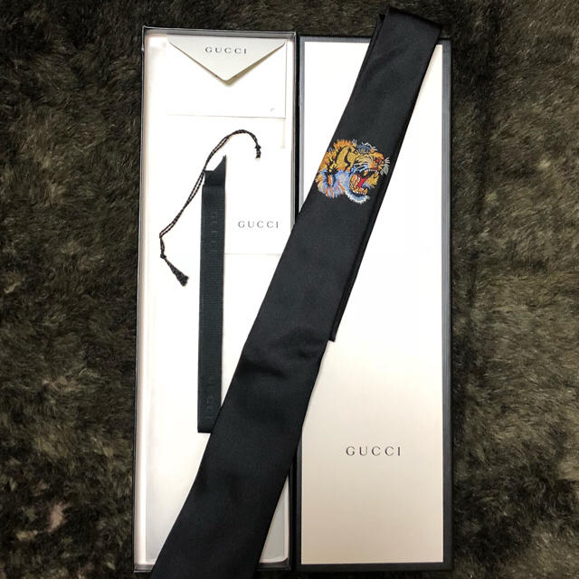 Gucci - り様専用 gucci ネクタイ タイガー 黒の通販 by たなまま