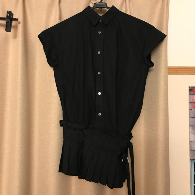 Sacai ディテール プリーツ シャツ シャツ/ブラウス(半袖/袖なし) Sacai ディテール プリーツ シャツ シャツ/ブラウス(半袖/袖なし)