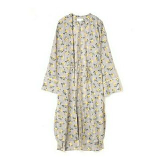 ジルスチュアート(JILLSTUART)のJILLSTUART定価￥24,840 トニー花柄ガウン  ジルスチュアート(スプリングコート)