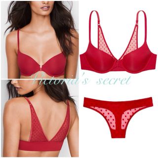 ヴィクトリアズシークレット(Victoria's Secret)の新品 ヴィクトリアシークレット サテン ブラ & Tバック ショーツ ドット柄(ブラ&ショーツセット)