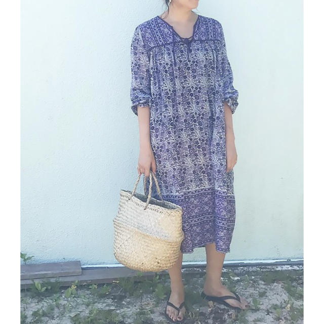 TODAYFUL(トゥデイフル)のTODAYFUL vintage print dresses あかり様専用 レディースのワンピース(ロングワンピース/マキシワンピース)の商品写真