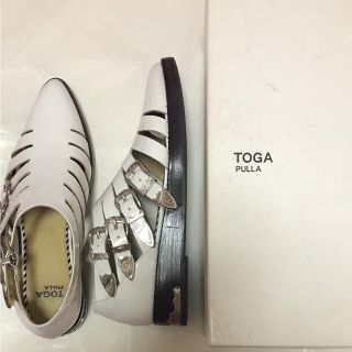 トーガ(TOGA)のtoga  pulla メタルバックスシューズ(ローファー/革靴)