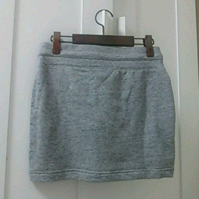 UNIQLO(ユニクロ)のアーバンスウェットミニスカート レディースのスカート(ミニスカート)の商品写真