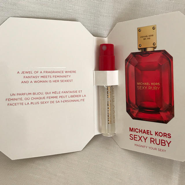 Michael Kors(マイケルコース)のMICHAEL KORS SEXY RUBY サンプル 1.5ml コスメ/美容の香水(香水(女性用))の商品写真
