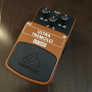 美品 BEHRINGER TREMOLO UT300 ベリンガー トレモロ(エフェクター)