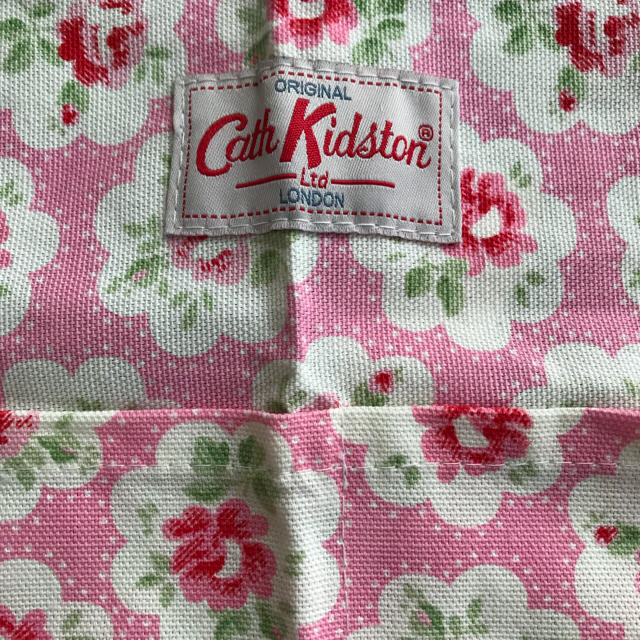 Cath Kidston(キャスキッドソン)のキャスキッドソンCathKidston花柄エプロン新品ピンクジャーナルships レディースのレディース その他(その他)の商品写真