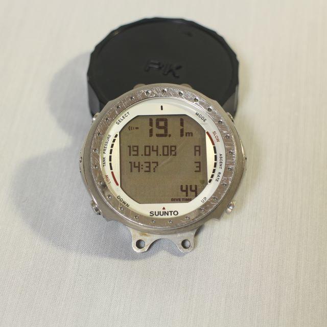 希少 美品 SUUNTO D9 ダイブコンピューター 腕時計 腕時計(デジタル)
