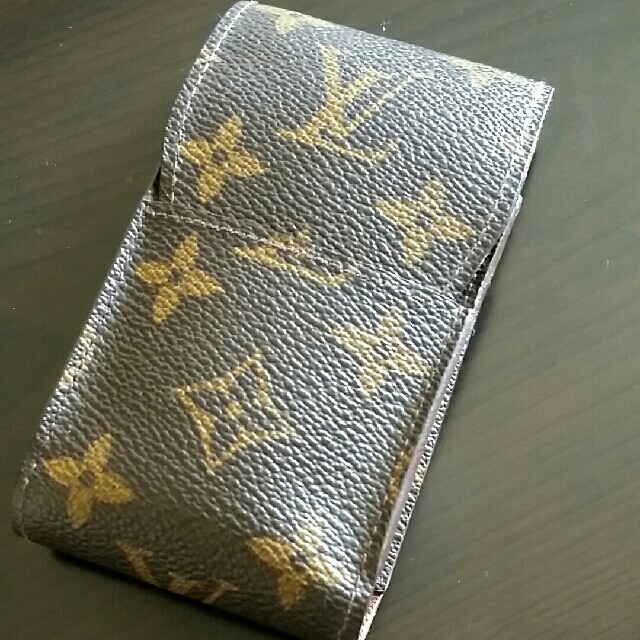 LOUIS VUITTON(ルイヴィトン)のルイヴィトン　シガレットケース　たばこケース メンズのファッション小物(タバコグッズ)の商品写真