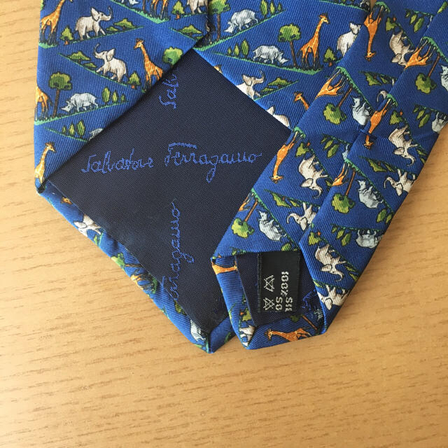 Salvatore Ferragamo(サルヴァトーレフェラガモ)のゆかりんパパ様専用 ネクタイ2本 メンズのファッション小物(ネクタイ)の商品写真