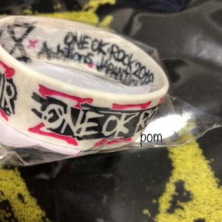 ワンオクロック(ONE OK ROCK)のラス1 新品未開封 ONE OK ROCK ラバーバンド ホワイト(ミュージシャン)