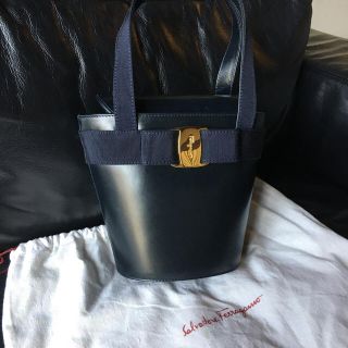 新品?正規品 バッグサルヴァトーレフェラガモ 結婚式 ハンドバッグ(レディース)の通販 48