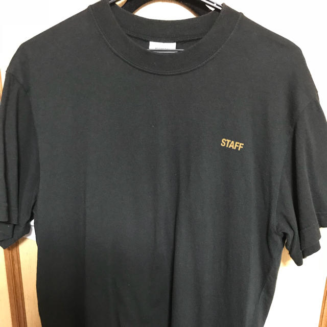 Balenciaga(バレンシアガ)のvetements staff tee  メンズのトップス(Tシャツ/カットソー(半袖/袖なし))の商品写真