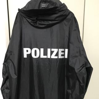 バレンシアガ(Balenciaga)のvetements レインコート polizei ロゴ(レインコート)