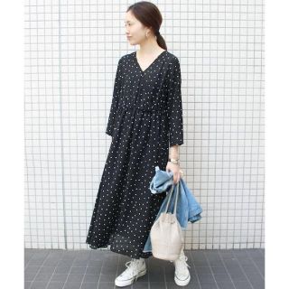 スローブイエナ(SLOBE IENA)の美品☆SLOBE IENA スローブ イエナ☆ドットカシュクールロングワンピース(ロングワンピース/マキシワンピース)