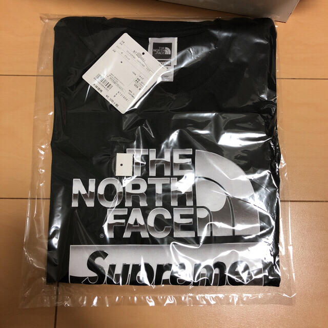 Supreme(シュプリーム)のMサイズ supreme the north face TEEシャツ メンズのトップス(Tシャツ/カットソー(半袖/袖なし))の商品写真