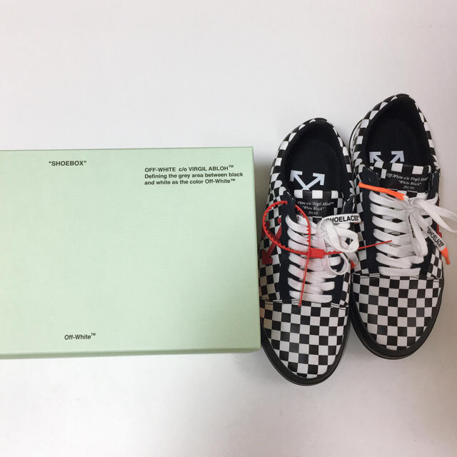 OFF-WHITE(オフホワイト)のoff white vulc ロートップ スニーカー 42 新品 メンズの靴/シューズ(スニーカー)の商品写真