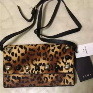 ザラ(ZARA)の【新品 タグ付き】ZARA ヒョウ柄 スタッズ付き ショルダーバッグ(ショルダーバッグ)