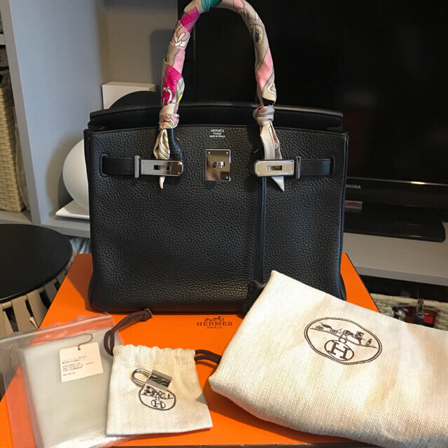 Hermes(エルメス)の最終価格！！今月までの出品☆  HERMES バーキン30 黒 トリヨン レディースのバッグ(ハンドバッグ)の商品写真