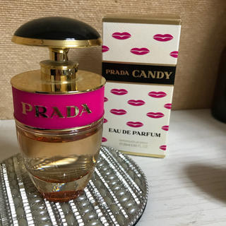 プラダ(PRADA)の♡PRADA CANDY 20mL♡(香水(女性用))