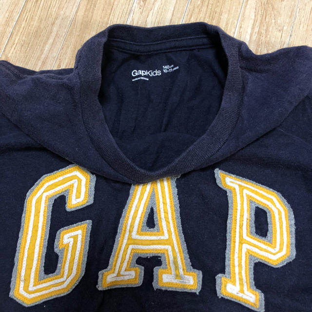 GAP Kids(ギャップキッズ)の子供服 キッズ Tシャツ キッズ/ベビー/マタニティのキッズ服男の子用(90cm~)(Tシャツ/カットソー)の商品写真