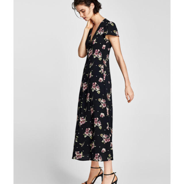 Zara Zara 完売 大人気 花柄ドット マキシワンピース 新品 黒 ロングの通販 By Pinkfrog ザラならラクマ