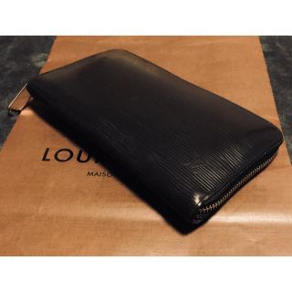 ルイヴィトン(LOUIS VUITTON)のLOUIS VUITTON エピ オーガナイザー(長財布)