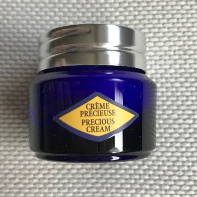 L'OCCITANE(ロクシタン)の☆ぶーぶーぱんつ様専用☆LOCCITANE PRECIOUS CREAM 8ml コスメ/美容のスキンケア/基礎化粧品(フェイスクリーム)の商品写真