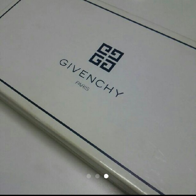 GIVENCHY(ジバンシィ)のGIVENCHY ジバンシー マグカップ ２個セット インテリア/住まい/日用品のキッチン/食器(グラス/カップ)の商品写真