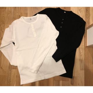 ユニクロ(UNIQLO)の値下げ！UNIQLO ユニクロ メンズロングシャツ ワッフルT 白黒セット(Tシャツ/カットソー(七分/長袖))