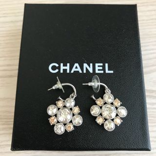 シャネル ビジューピアスの通販 28点 | CHANELを買うならラクマ