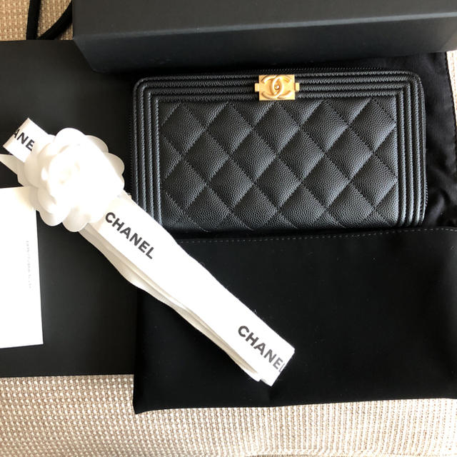 CHANEL(シャネル)のボーイシャネル  長財布 キャビアスキン レディースのレディース その他(その他)の商品写真