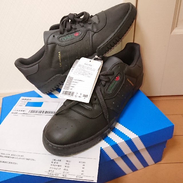 adidas(アディダス)の28.5adidas YEEZY POWERPHASE CORE BLACK

 メンズの靴/シューズ(スニーカー)の商品写真