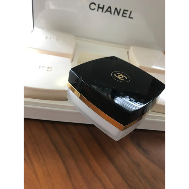 CHANEL(シャネル)のCHANEL 石けんセット コスメ/美容のボディケア(ボディソープ/石鹸)の商品写真