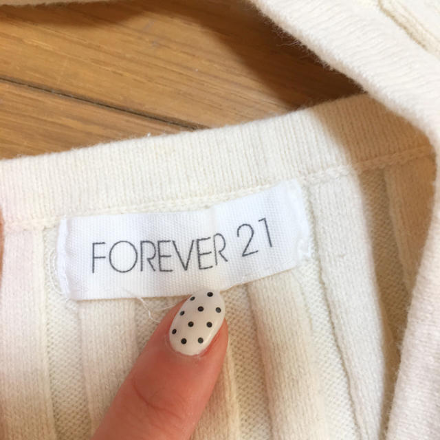 FOREVER 21(フォーエバートゥエンティーワン)のサイドクロスタンクトップ レディースのトップス(タンクトップ)の商品写真