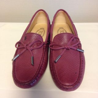 トッズ(TOD'S)のトッズ  ローファー ドライビングシューズ 36 ピンク(スリッポン/モカシン)