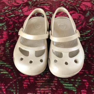 クロックス(crocs)のLOGAN's shop 様 専用です。クロックス Ｃ７ ゴールド(サンダル)