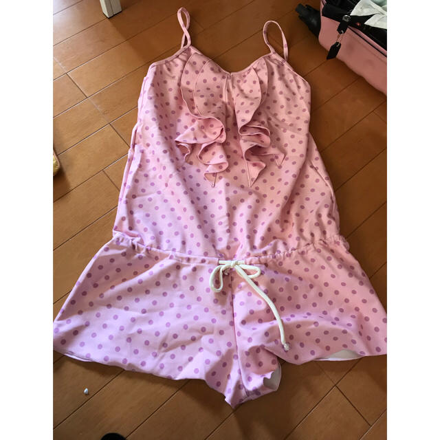 水着 ピンク ドット 未使用 体型カバー セパレート キャミソール レディースの水着/浴衣(水着)の商品写真