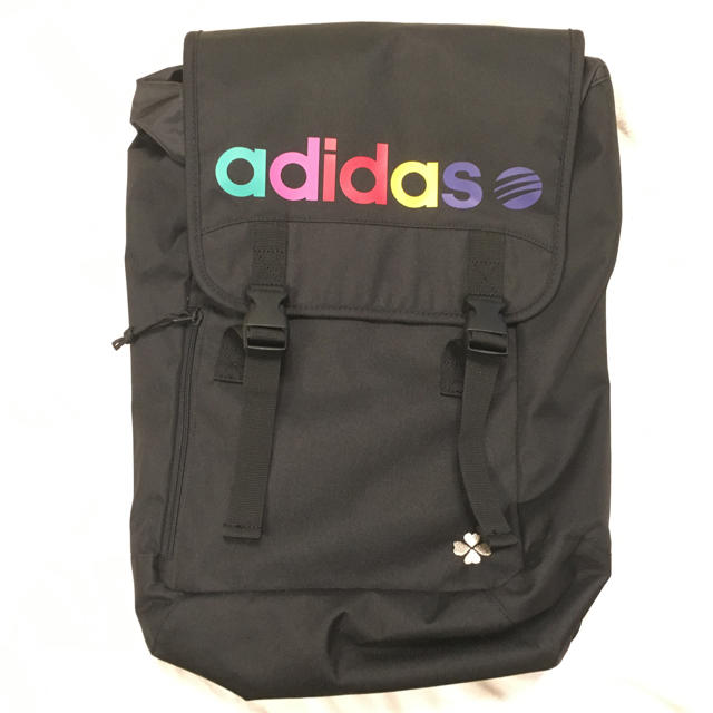 ももクロ　ポシュレ　リュック　adidas