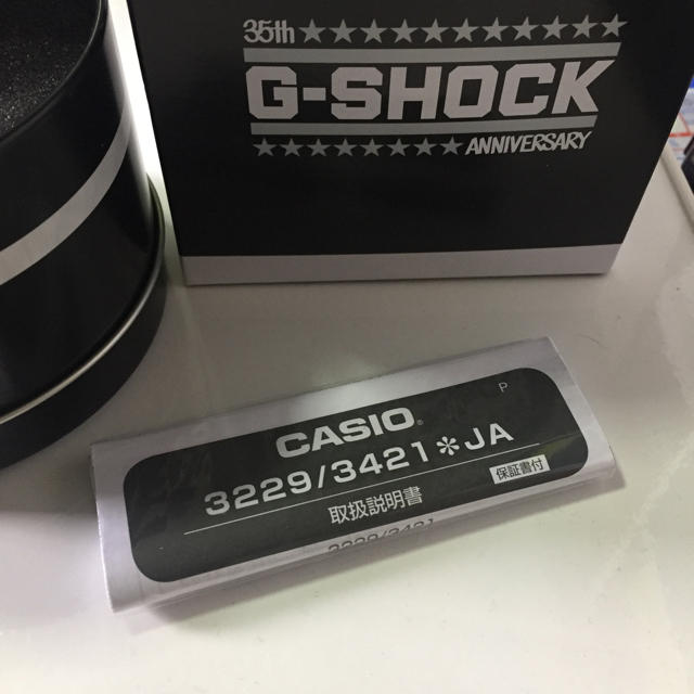 G-SHOCK(ジーショック)のG-shock Dw5635 35anniversary red-out メンズの時計(腕時計(デジタル))の商品写真